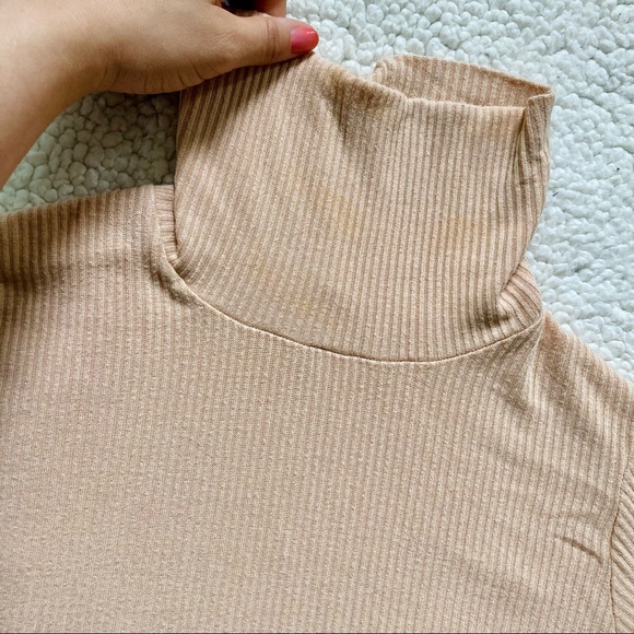 John Galt Ribbed Top - Picture 2 of 6